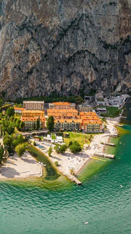 Antica Campione Rooms & Hostel Campione del Garda Bagian luar foto
