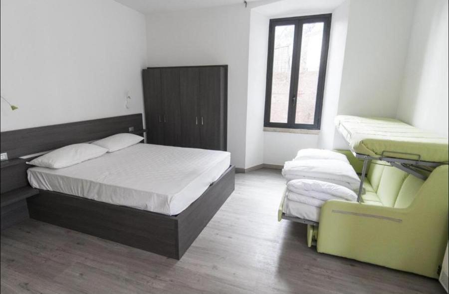 Antica Campione Rooms & Hostel Campione del Garda Bagian luar foto